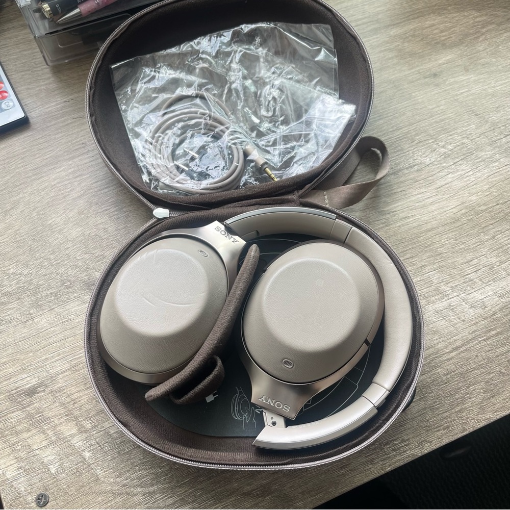 Sony MDR-1000x Wireless Headphones